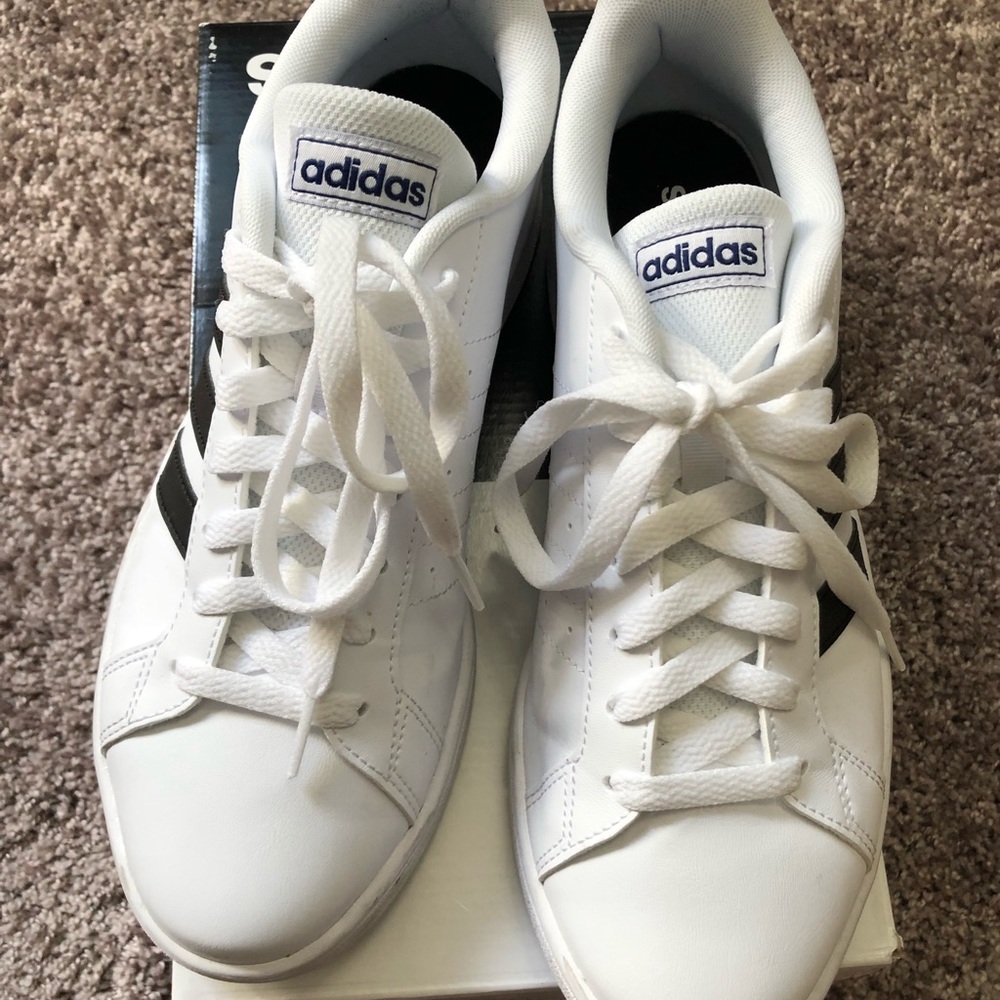 Adidas sneaker - Picture 3 of 4